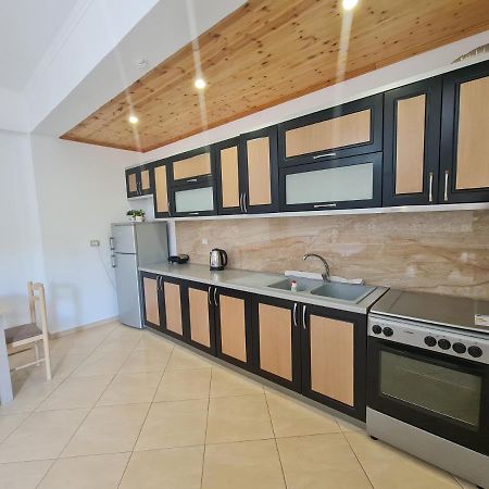 Glow Two Bedroom Apartment Ksamil Exterior foto